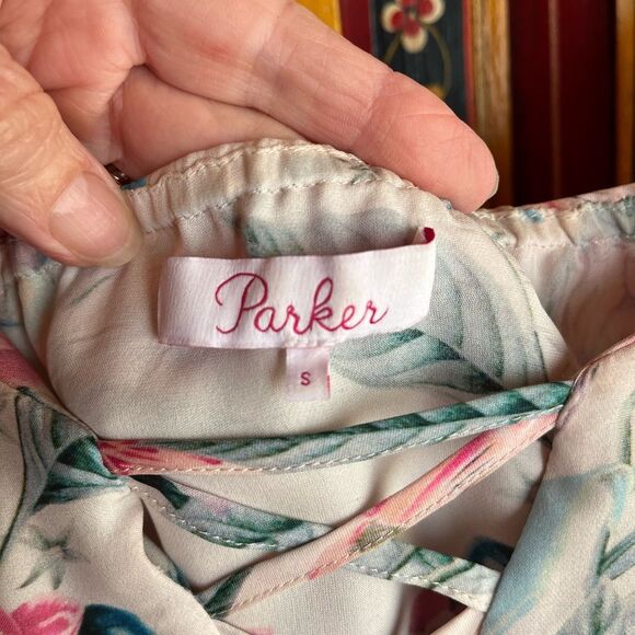 Parker floral 100% silk off shoulder top, flutter sleeves, ruffle neckli… - Picture 9 of 10